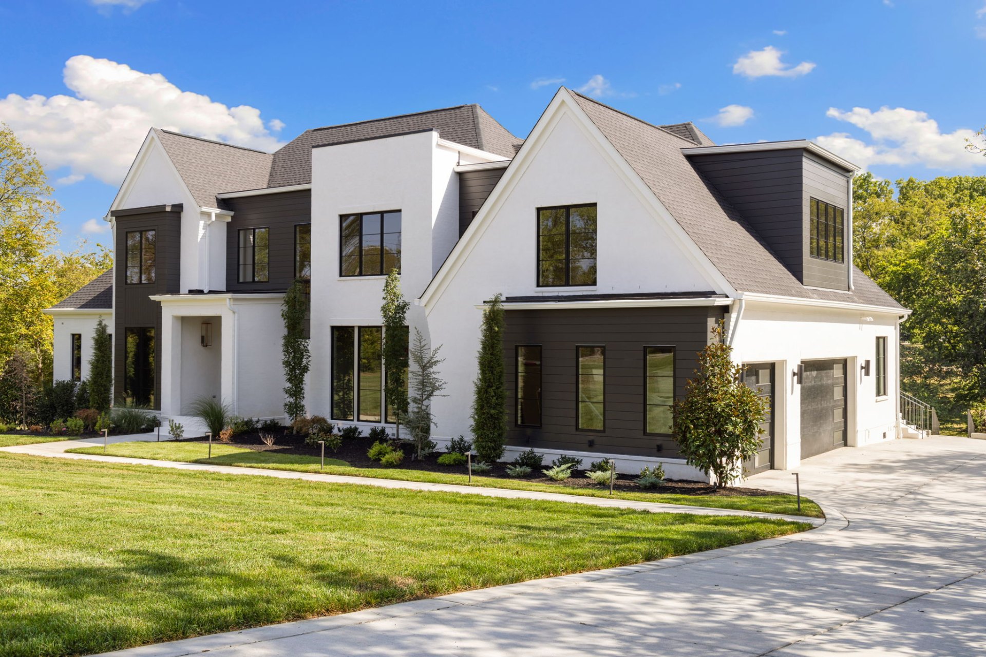 739 W. Meade Drive